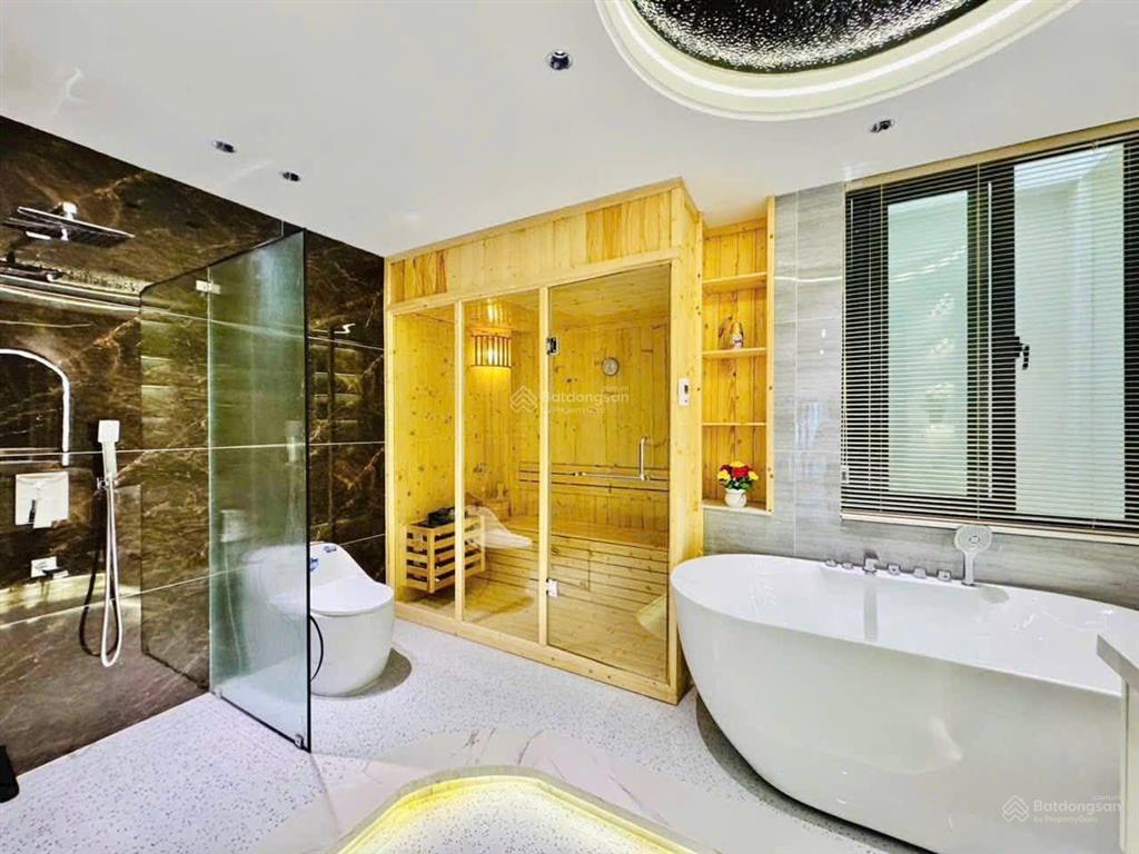Bán gấp! hẻm xe hơi đ. nguyễn thái sơn  3 phòng ngủ  42m2 giá "sốc" 3 tỷ 190. shr