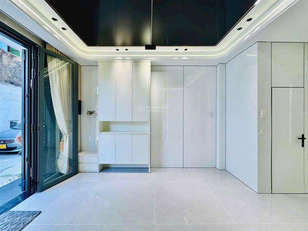Bán gấp! hẻm xe hơi đ. nguyễn thái sơn  3 phòng ngủ  42m2 giá "sốc" 3 tỷ 190. shr