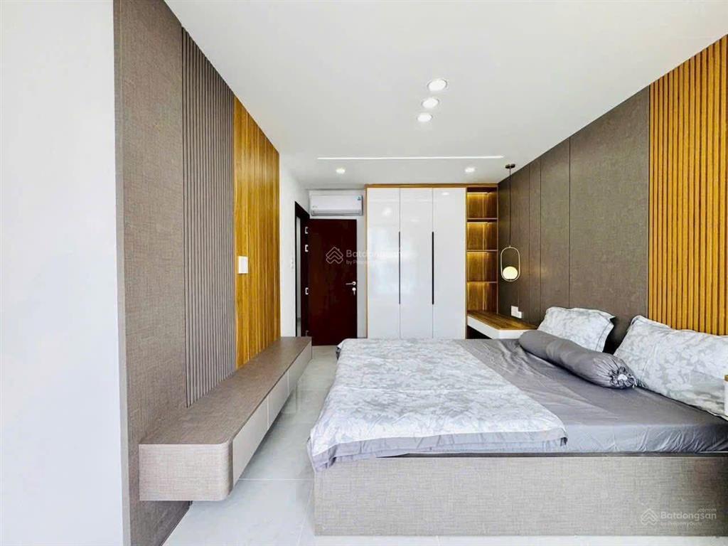 Bán gấp! giá 2tỷ160 đ.nguyễn oanhgv 52.2m2 shr công chứng trong ngày.