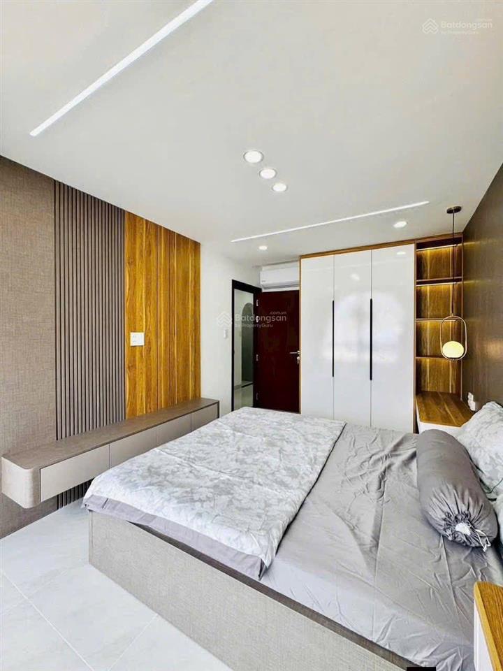 Bán gấp! giá 2tỷ160 đ.nguyễn oanhgv 52.2m2 shr công chứng trong ngày.