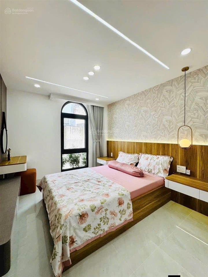 Bán gấp! giá 2tỷ160 đ.nguyễn oanhgv 52.2m2 shr công chứng trong ngày.