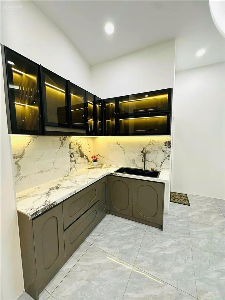 Nhà mới xây, hẻm thông 4m, nhà không lộ giới, âu dương lân, 4 tầng p3 q8