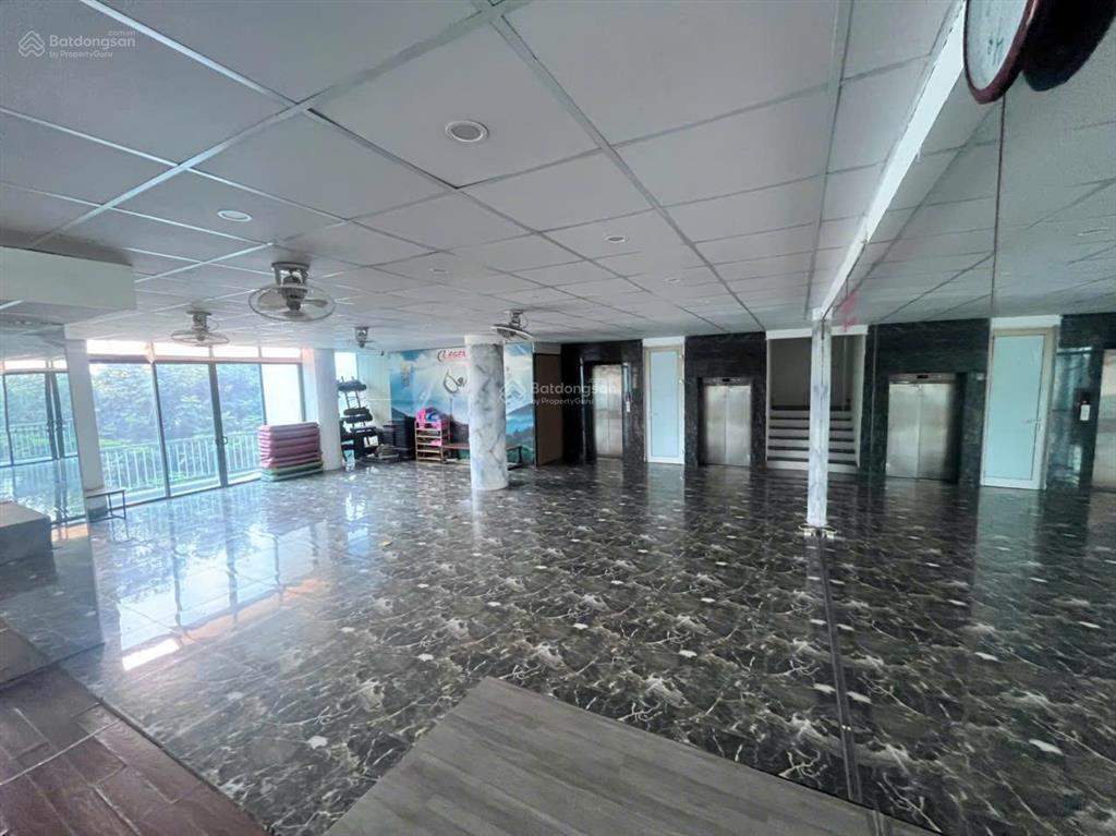 Cho thuê mặt sàn shophouse tại gamuda gardens, diện tích 170m2 phù hợp làm văn phòng, có thang máy