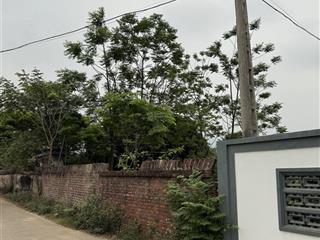 Đất chính chủ vuông vắn vị trí cực đẹp đường rộng ô tô to vào đất luôn