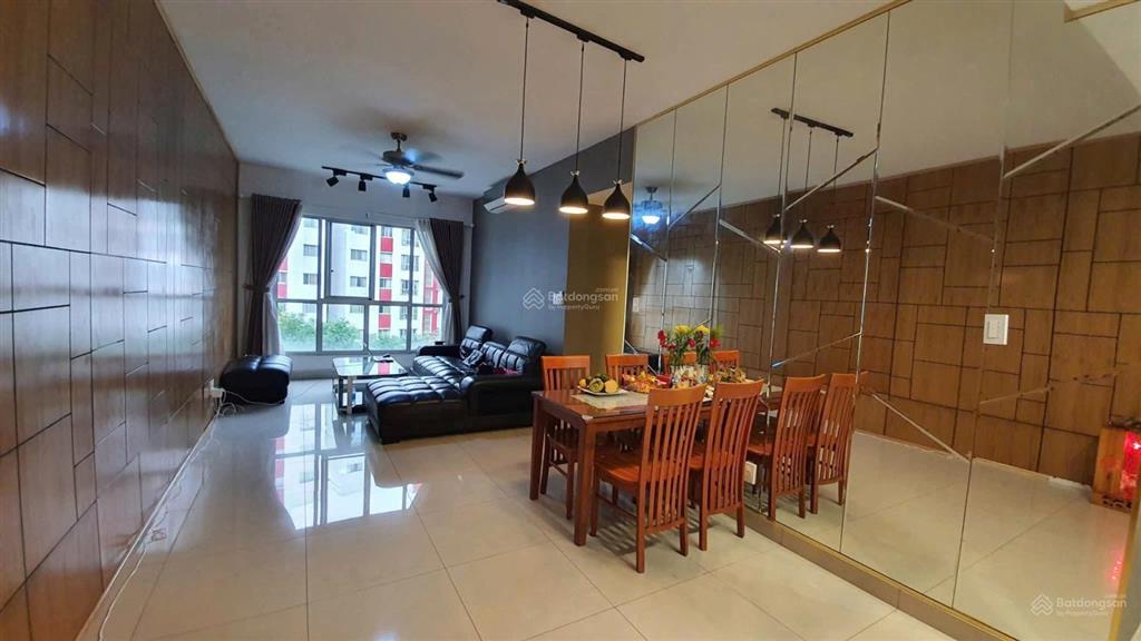 Bán căn 3pn khu ruby, celadon city giá tốt chỉ 4,95 tỷ (có thương lượng) chủ nhà dễ thương nè