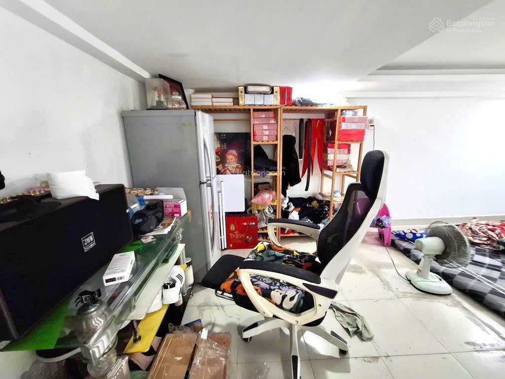 Nhà mới ở ngay tân hoà đông  hẻm xe hơi  btct 2 tầng nhỉnh 3 tỷ