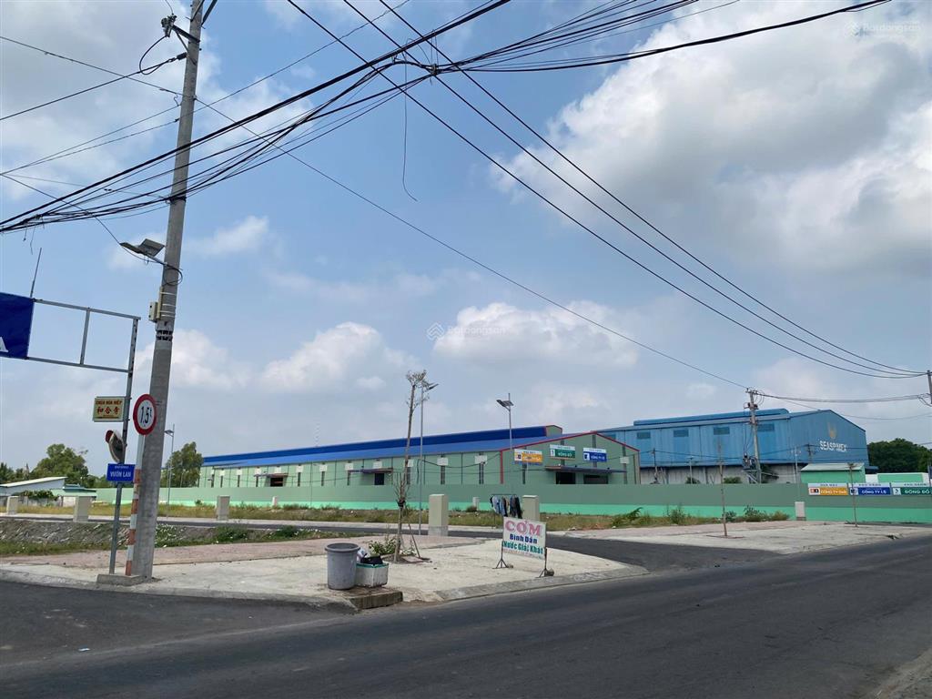 Chính chủ bán gấp căn nhà mặt tiền hoàng phan thái, bình chánh, 4 tầng, dt 5x18m,sổ riêng.