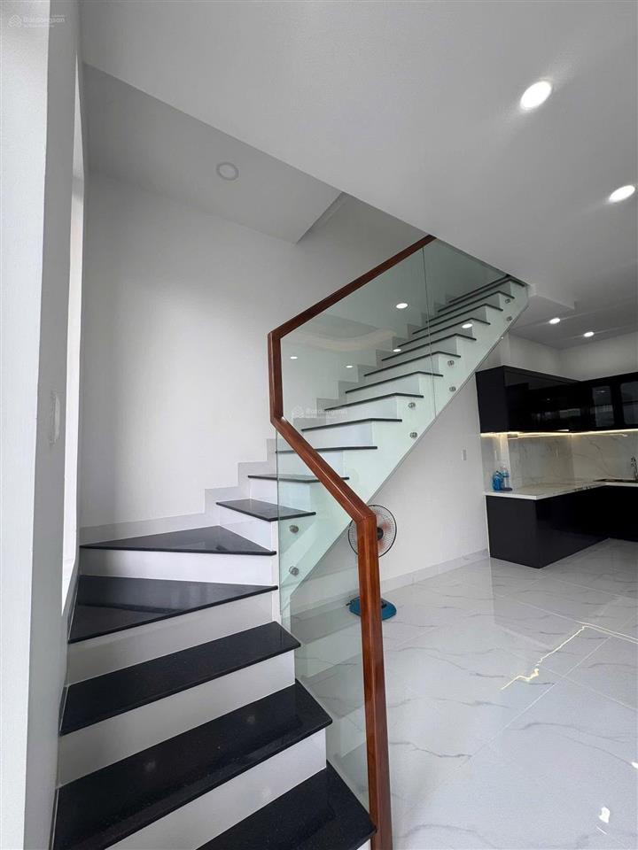 Nhà mới 2 tầng vĩnh trung tây nha trang