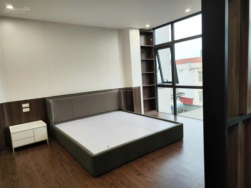 Bán nhà riêng đường hoàng quốc việt phân lô, ô tô vào nhà, 2 thoáng 73m, 4 tầng, mt 6m giá 26 tỷ 1