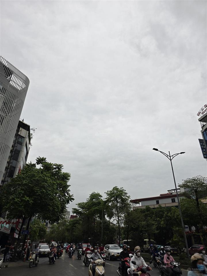 Giảm sốc 2 tỷ đất dương khuê  nguyễn hoàng, ô tô tránh, vỉa hè 83m2, mt 6m, giá 33 tỷ 4