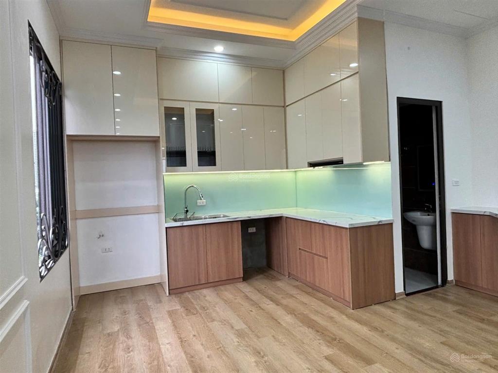 Bán nhà riêng hồ tùng mậu  hoàng công chất phân lô, vỉa hè, ô tô vào nhà 72m2, 6 tầng thang máy
