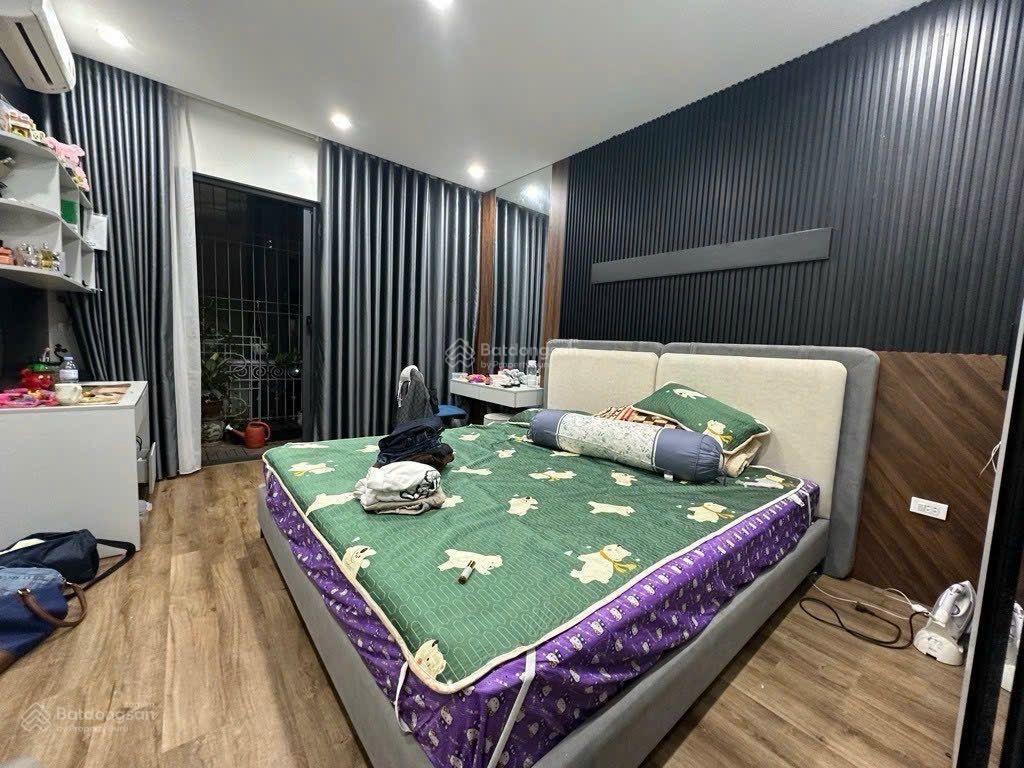Cần bán nhà riêng đường nguyễn khánh toàn, quận cầu giấy ô tô vào nhà, 51m, 4 tầng giá 15 tỷ 9