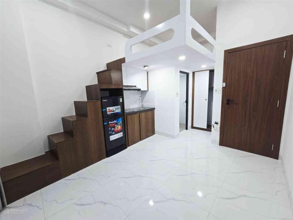 Chỉ 3 triệu 8 có ngay 1 căn ccmn full nội thất có thang máy khu vực mỹ đình