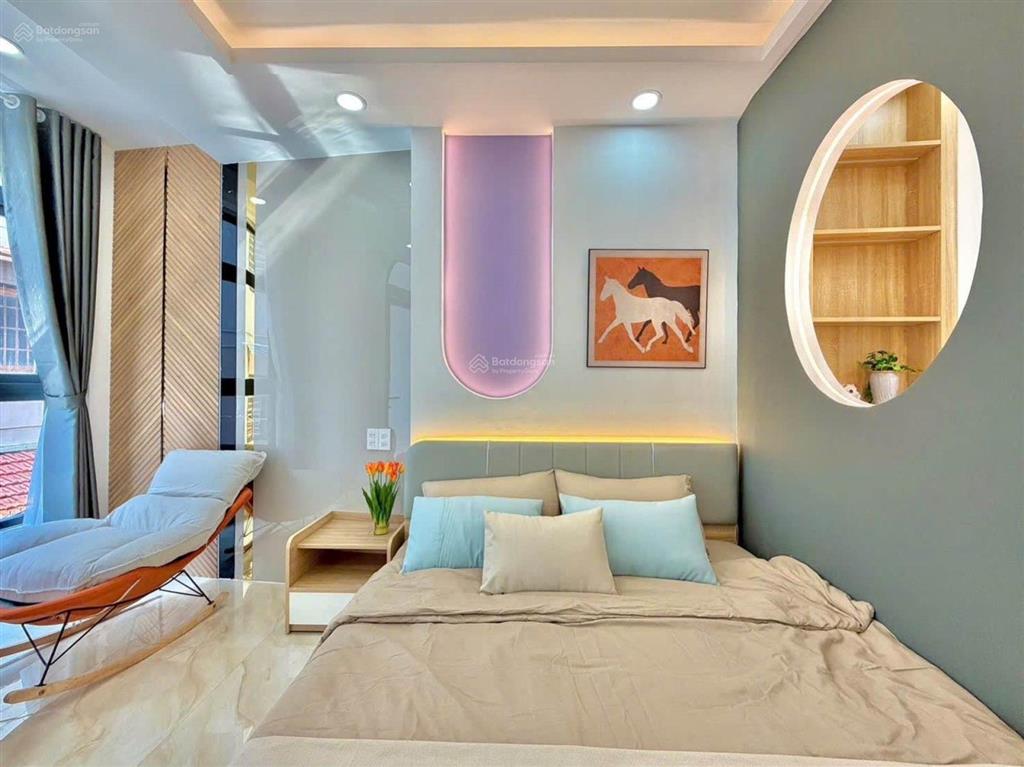 Nhà 4 tầng  lê văn sỹ  phú nhuận giáp quận 3  giá 8.150 tỷ