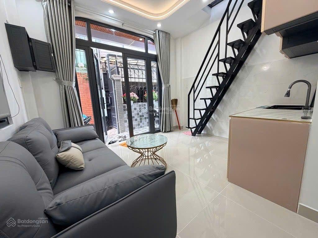 Nhà mới đẹp  ngay chợ bà chiểu  nguyễn thiện thuật  bình thạnh  giá 3.2 tỷ