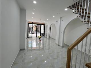 Cho thuê nguyên căn kinh doanh quận 3