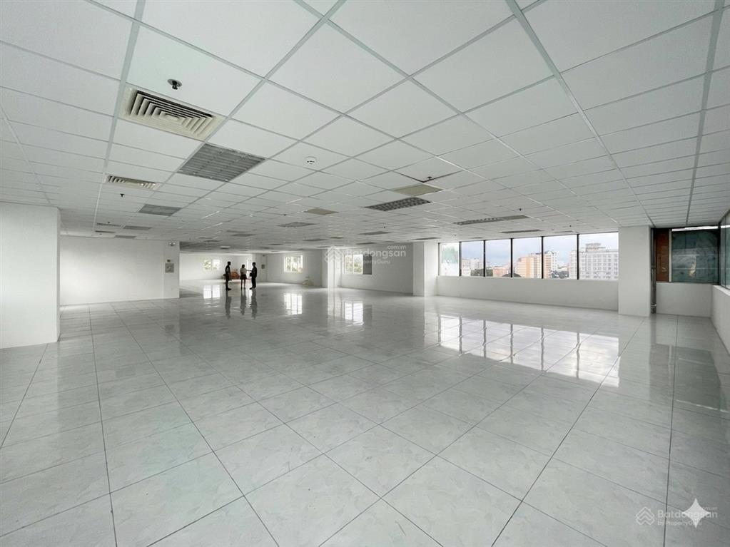 Cho thuê văn phòng đường nguyễn thị minh khai, phường bến thành, diện tích 100m2 giá tốt