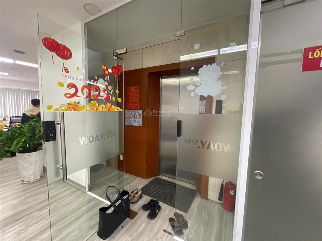 Cho thuê văn phòng đường nguyễn văn hưởng, phường thảo điền, dt 140m2 giá 35 triệu/tháng