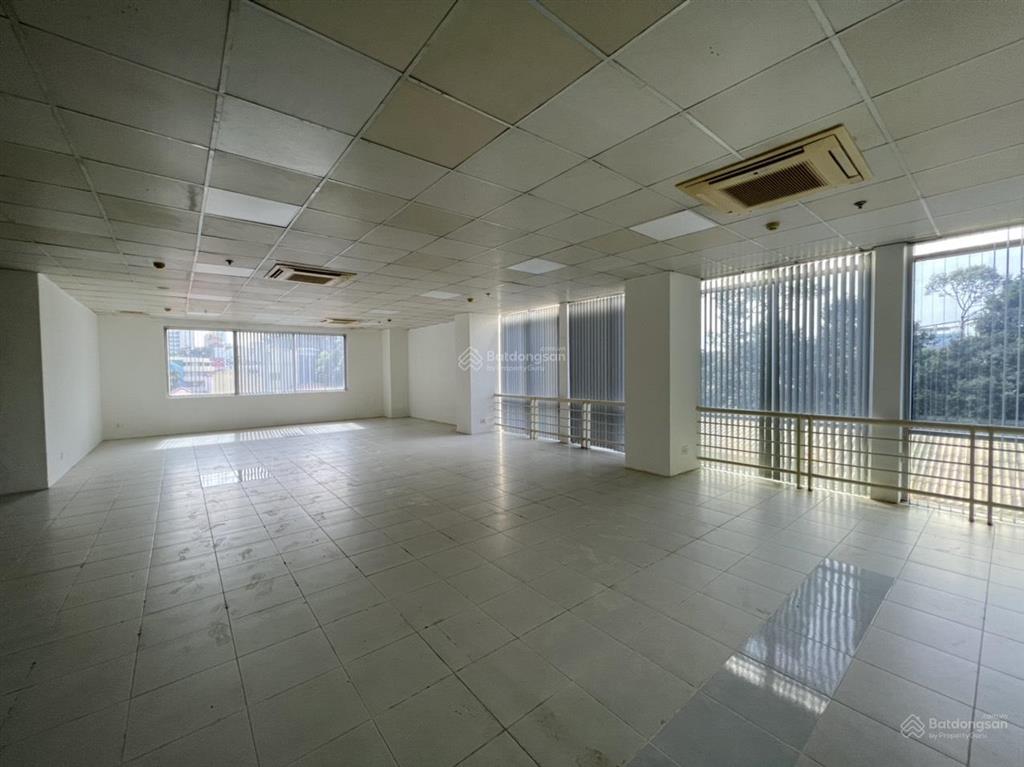 Cho thuê văn phòng khu k300 đường quách văn tuấn phường bảy hiền  dt 120m² giá 25 triệu/tháng