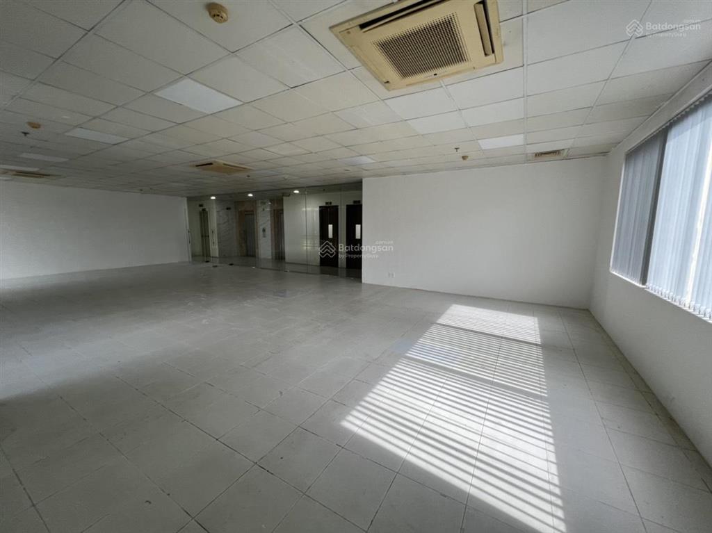 Cho thuê văn phòng khu k300 đường quách văn tuấn phường bảy hiền  dt 120m² giá 25 triệu/tháng