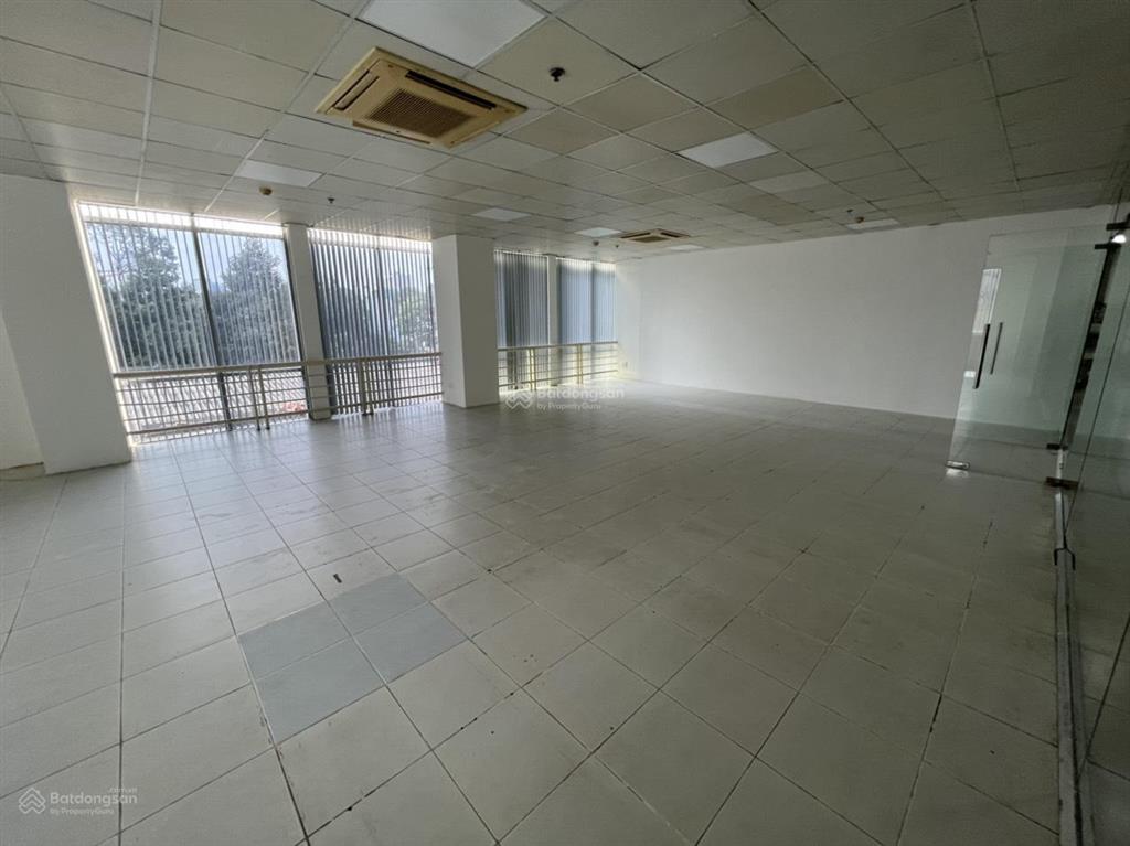 Cho thuê văn phòng khu k300 đường quách văn tuấn phường bảy hiền  dt 120m² giá 25 triệu/tháng