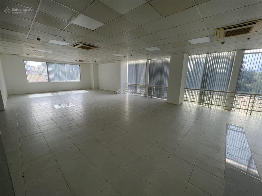 Cho thuê văn phòng khu k300 đường quách văn tuấn phường bảy hiền  dt 120m² giá 25 triệu/tháng