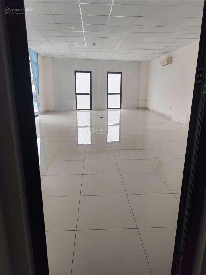 Cho thuê văn phòng đường trần não phường an khánh  dt 80m² giá 18 triệu /tháng