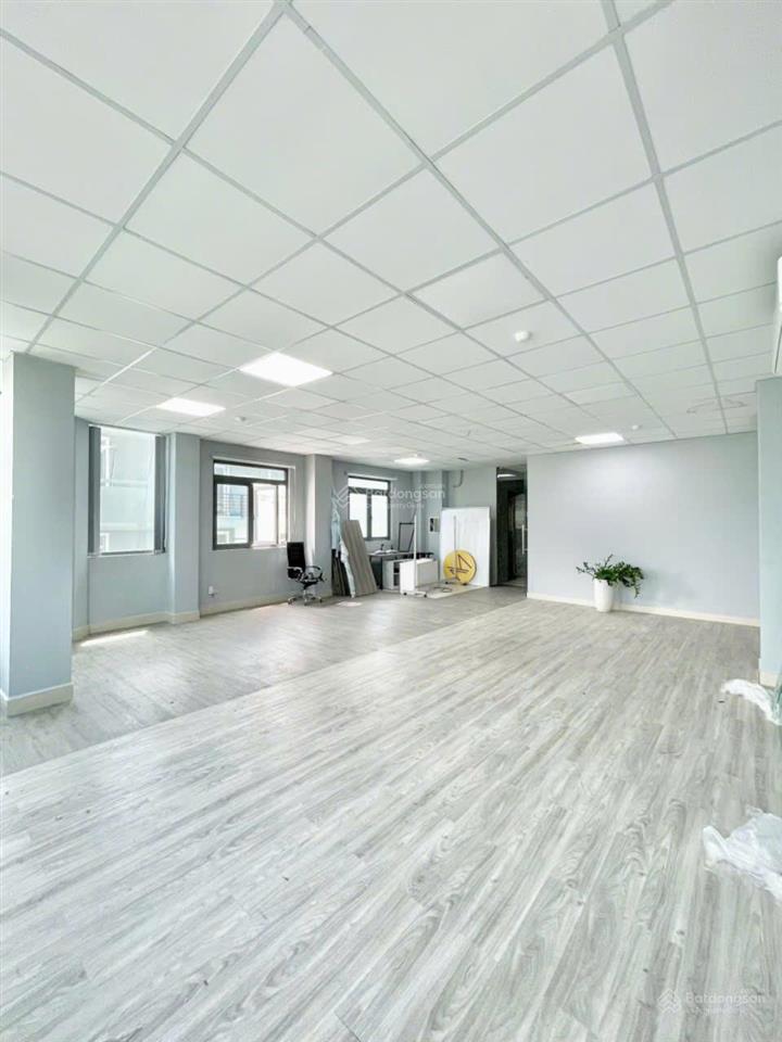 Cho thuê văn phòng đường trần não phường an khánh, dt 100m2 giá 27 triệu/tháng
