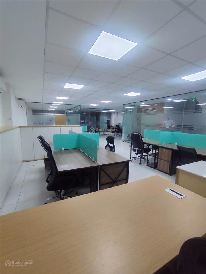 Cho thuê văn phòng full nội thất đường trần não phường an khánh  dt 150m2 giá 50 triệu/tháng