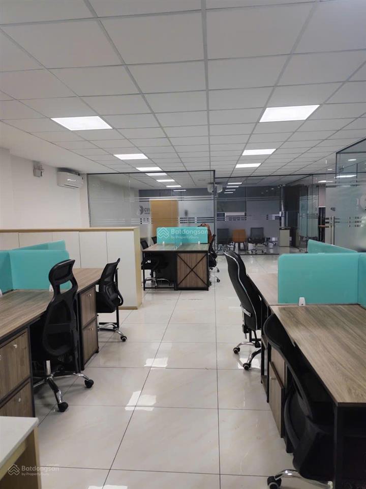 Cho thuê văn phòng full nội thất đường trần não phường an khánh  dt 150m2 giá 50 triệu/tháng