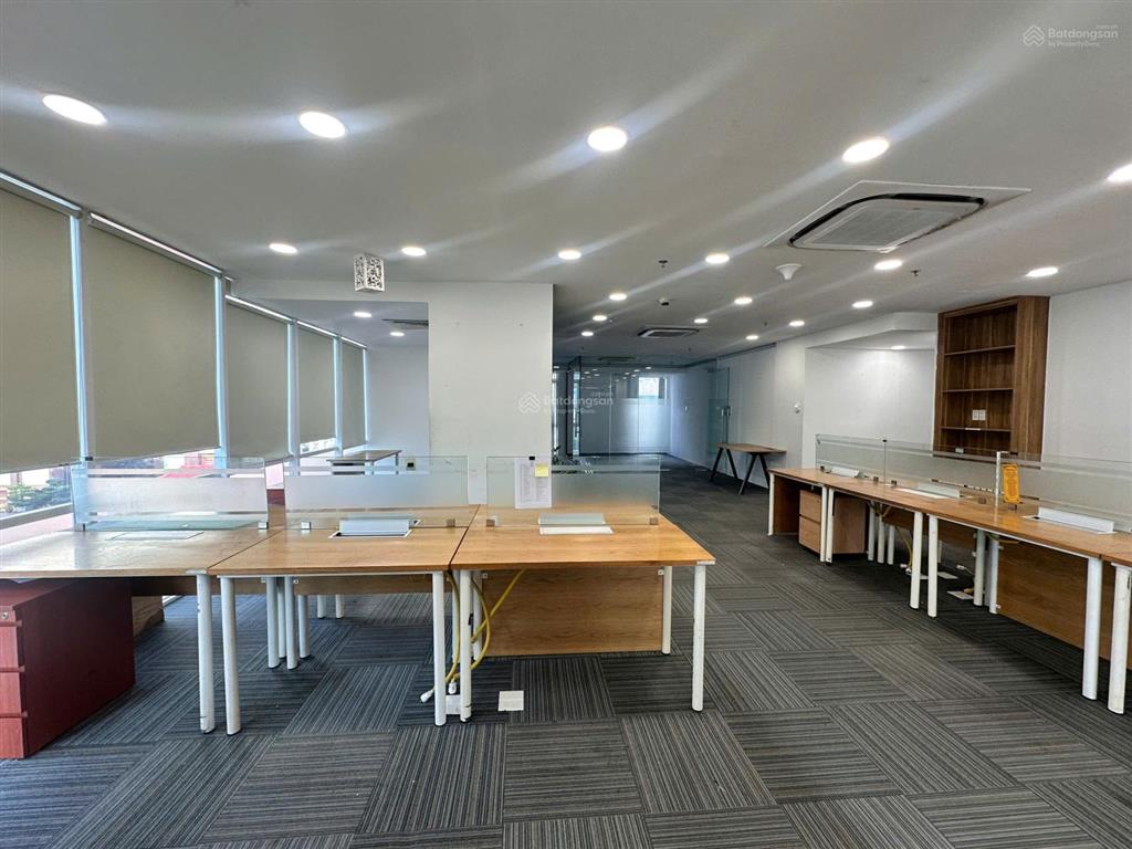 Cho thuê văn phòng full nội thất đường kỳ đồng phường nhiêu lộc  dt 120m2 giá 30 triệu/tháng