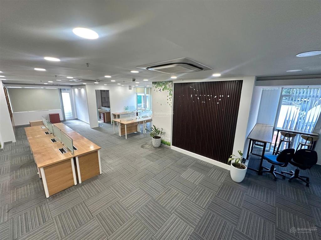 Cho thuê văn phòng full nội thất đường kỳ đồng phường nhiêu lộc  dt 120m2 giá 30 triệu/tháng