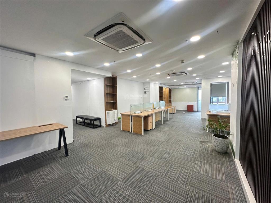 Cho thuê văn phòng full nội thất đường kỳ đồng phường nhiêu lộc  dt 120m2 giá 30 triệu/tháng