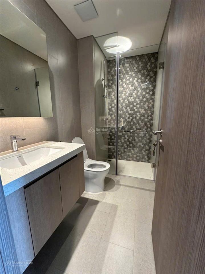 Bán căn 2pn, 73m2 alta height có rèm, máy lạnh giá chỉ 5.7 tỷ bao hết. hoan nghênh hợp tác