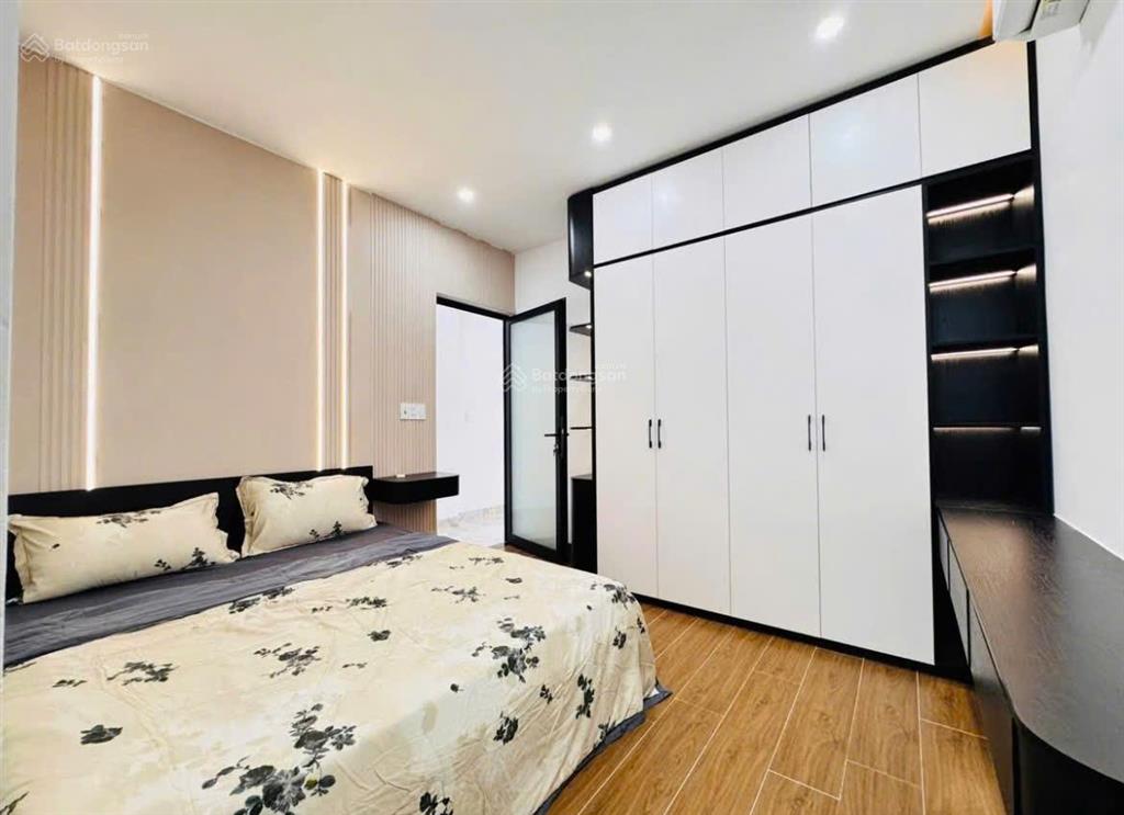 Bán nhà riêng tại chu văn an, 72.4m2, 4pn, 5wc, hàng hiếm tại view đẹp