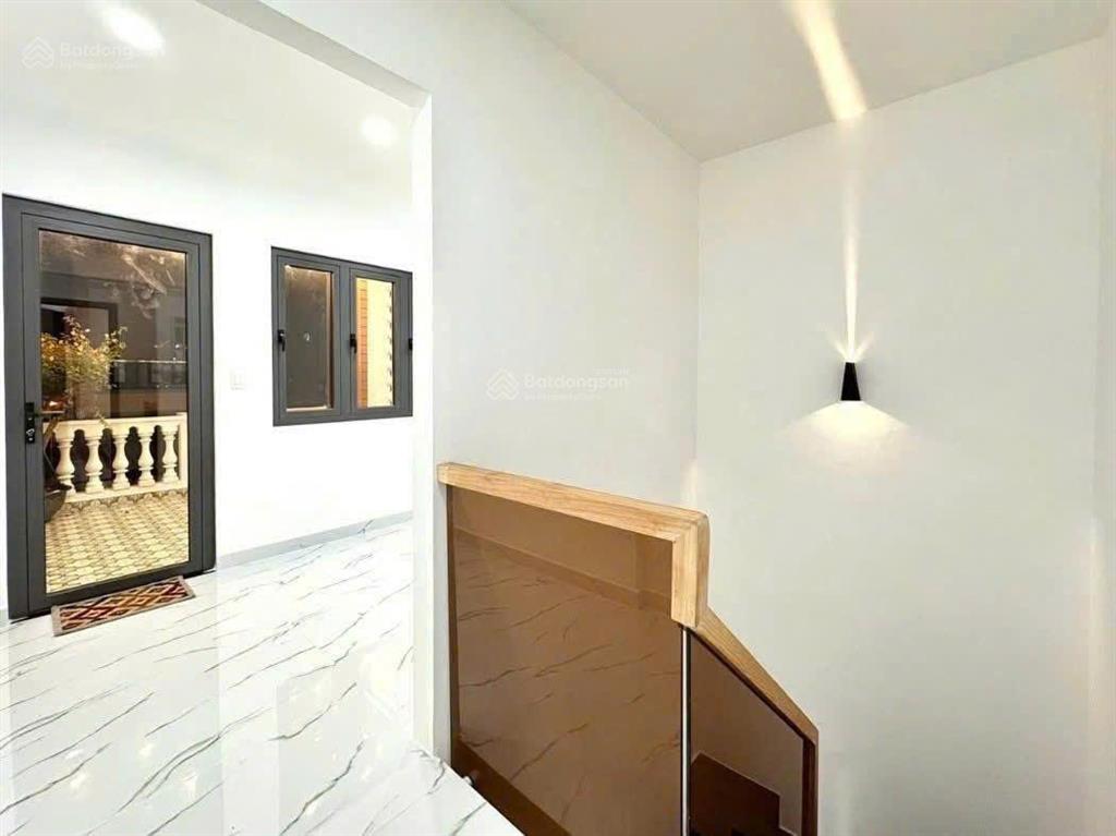 [5ty3] chủ ngộp nh cần bán gấp nhà phan văn trị m 1 trệt 2 tầng 1 lửng, shr