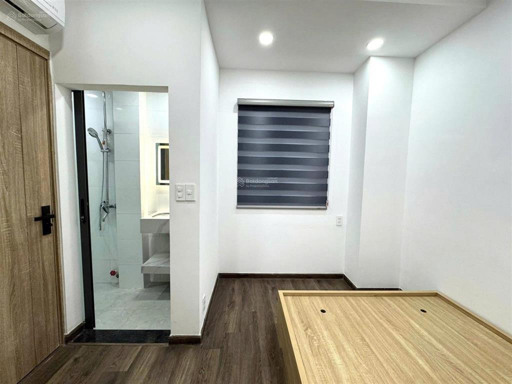 Siêu phẩm lê quang định  hẻm 5m xe hơi tới cửa, 67.7m  4pn 5wc, 3 tầng, chốt nhanh kẻo lỡ!