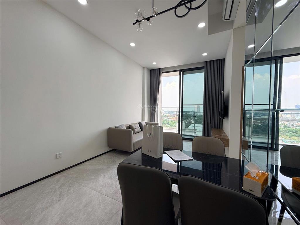 Giảm giá cho thuê căn hộ the aurora 2pn nhà mới 24tr đầy đủ nội thất  lan 0906 743 ***