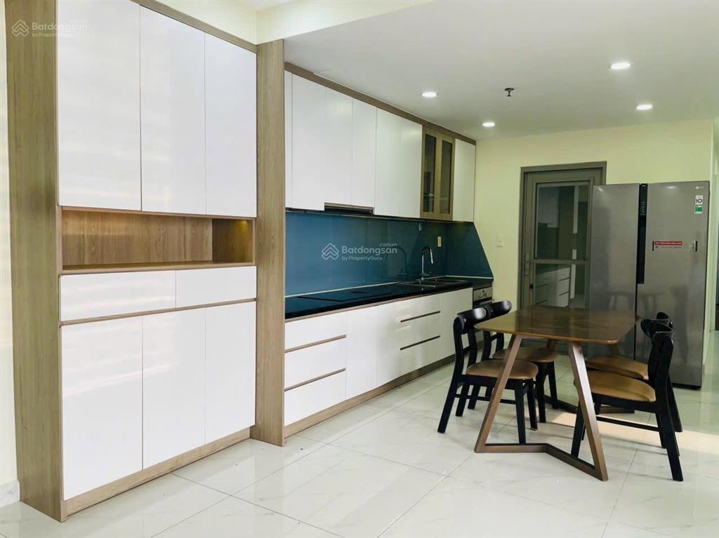 Cho thuê căn hộ hưng phúc 3pn view biệt thự 25tr ô xe hầm  lan 0906 743 ***