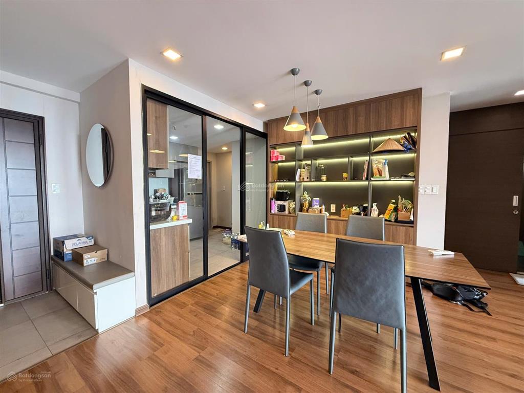Giá sốc bán nhanh căn hộ scenic 117m2 chỉ 9,5 tỷ đầy đủ nội thất, tầng cao  lan 0906 743 ***