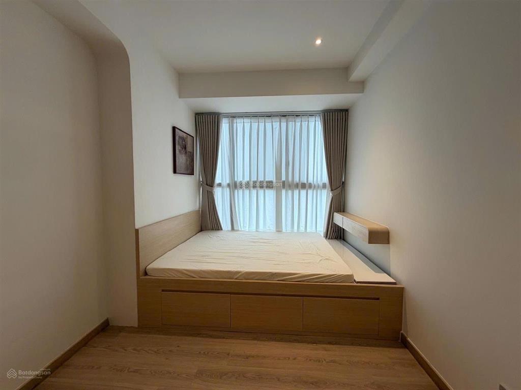 Siêu phẩm ! bán căn hộ midtown 2pn view biệt thự chỉ 10,6 tỷ  lan 0906 743 ***