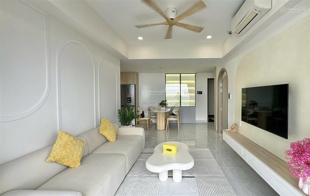 Nhà đẹp  bán căn hộ hưng phúc 2pn đầy đủ nội thất giá 8,5 tỷ  lan 0906 743 ***