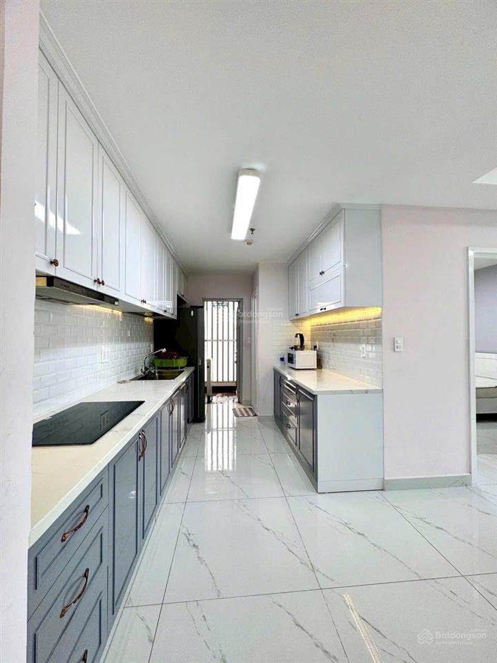 Bán căn hộ scenic valley 2pn 84m² chỉ 7,6 tỷ nhà đẹp cao cấp  lan 0906 743 ***