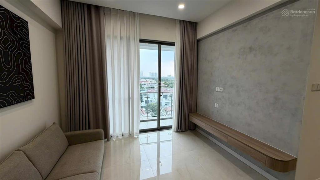 Bán căn hộ hưng phúc 2pn view biệt thự 7,4 tỷ thương lượng giá tốt  lan 0906 743 ***