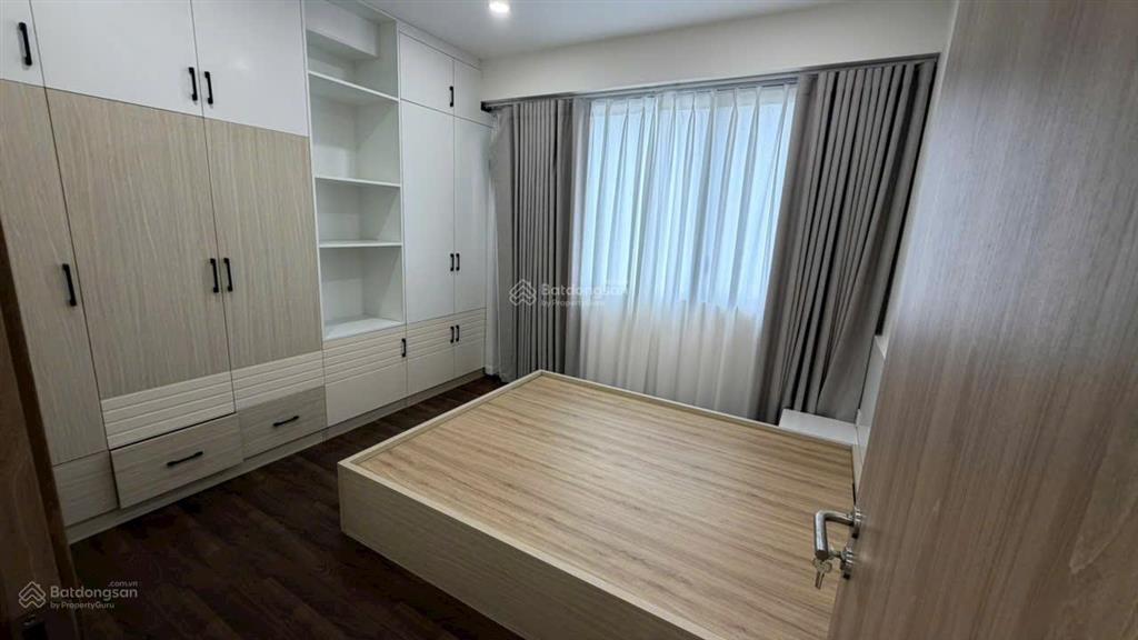 Bán căn hộ hưng phúc 2pn view biệt thự 7,4 tỷ thương lượng giá tốt  lan 0906 743 ***