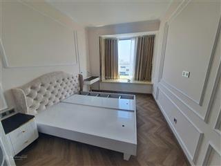 Hot !! bán căn hộ midtown 2pn 75m2 tầng trung đầy đủ nội thất chỉ 8,7 tỷ  lan 0906 743 ***