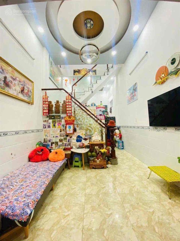 Chủ giảm nóng 200 triệu giá bán nhanh nhà đường 168 phước long b quận 9 cách global city 4km