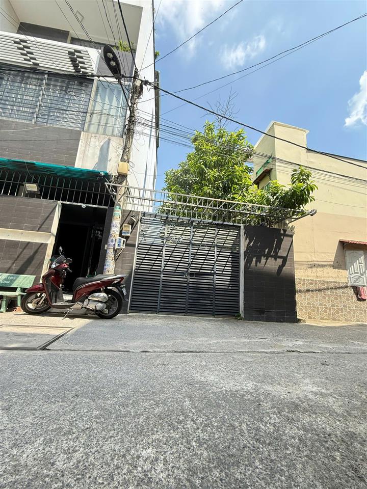 Đất đẹp hẻm nhựa xe hơi tránh nhau đối diện vạn phúc city chỉ 6.2 tỷ