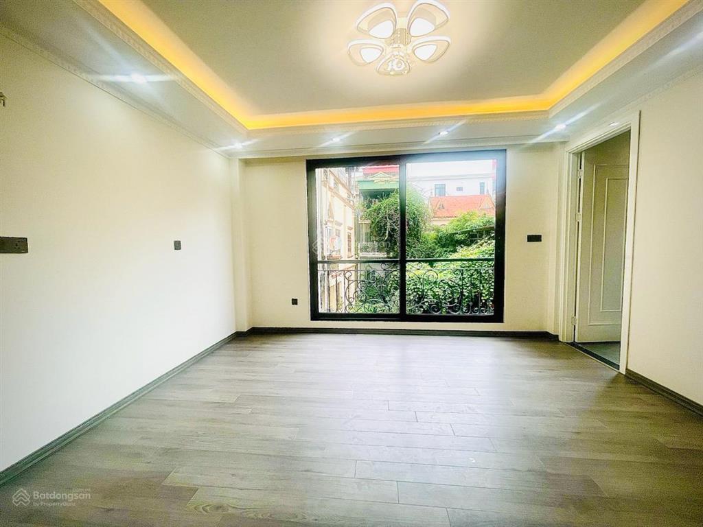 Bán nhà riêng phố thái hà  40m2 x 6 tầng thang máy  nhà mới đẹp long lanhhạ chào 400 triệu