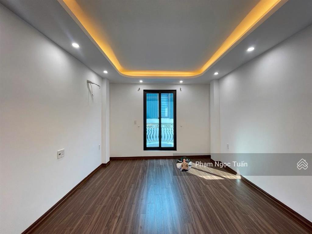 Bán nhà mới xây phố thái hà30m ra mặt phốô tô đỗthang máykinh doanh